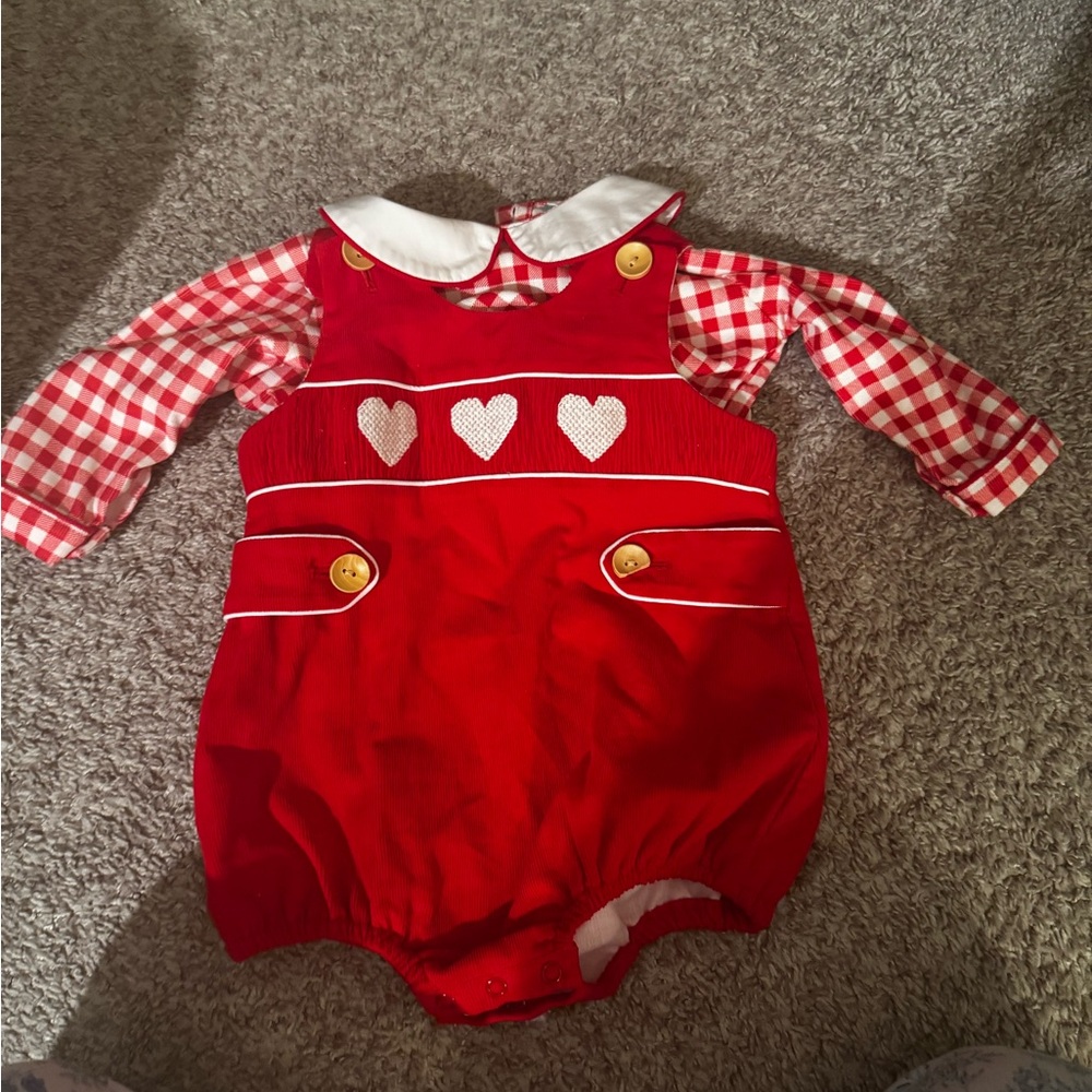 Smocked Flamingo 2 piece valentines boy bubble EUC size 9 months